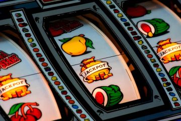 De ce sunt atât de populare sloturile fruit machine clasice?