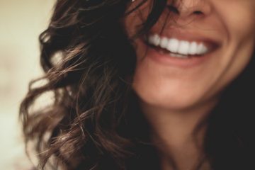 Implant dentar rapid: beneficiaza de dinti ficsi intr-o singura zi