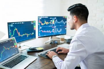 Cum să investești la bursă – Descoperă strategiile și tehnicile esențiale, cu ajutorul cursurilor de specialitate