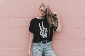 Transformă-ți tricoul într-o piesă statement: 5 idei de styling interesante